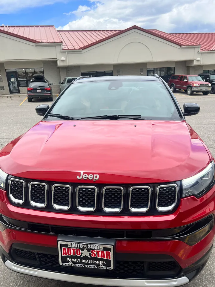 Red Jeep Compass exterior detail
